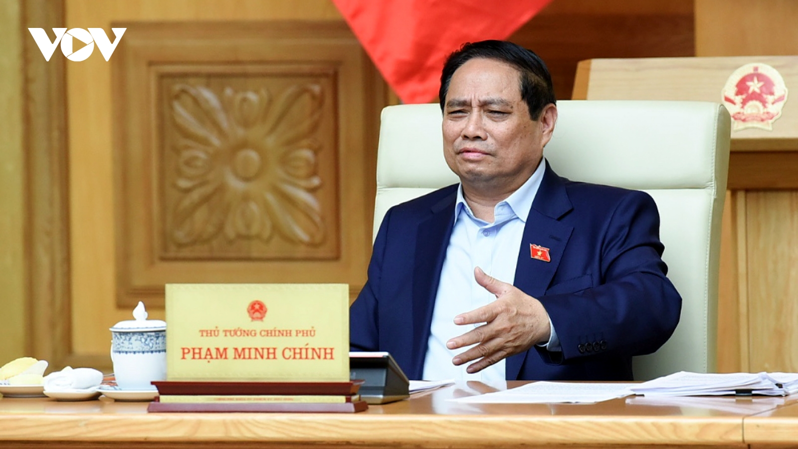 Vietnam charts prompt response to Middle East conflict, global economic shifts